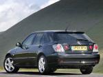 Lexus IS300 SportCross 2001 года (UK)